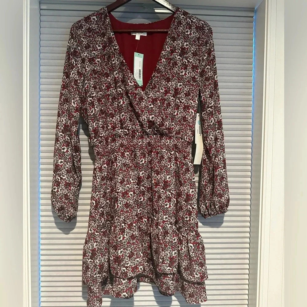 NWT Nine Britton floral Annika tiered mini dress